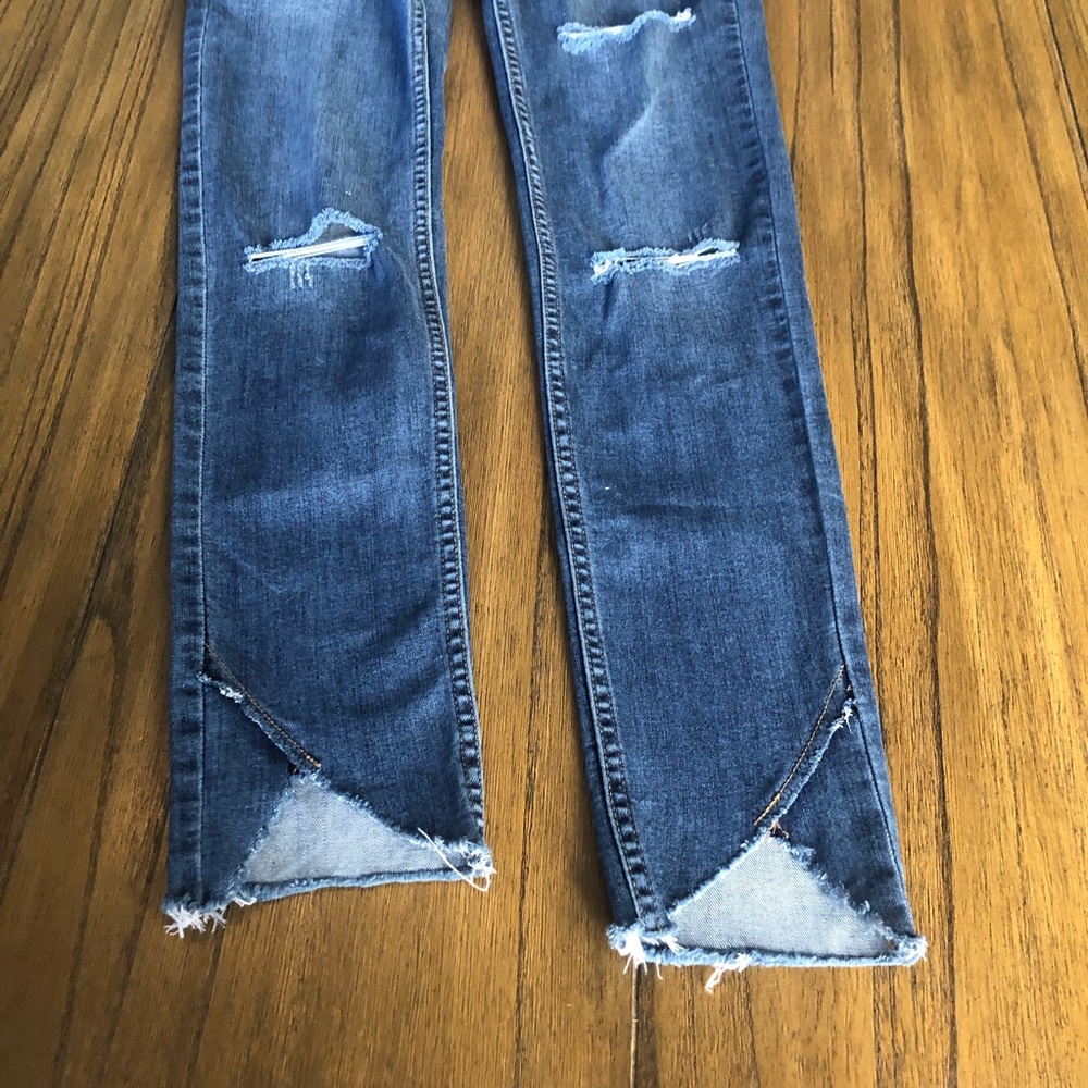 We The Free High Rise ripped skinny jeans raw hem - Picture 2 of 7